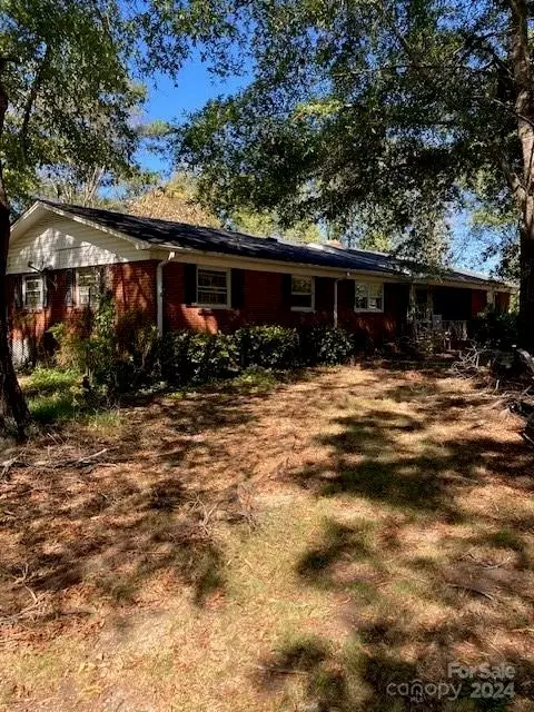 818 Old Dutch W Rd W, Indian Trail, NC 28079