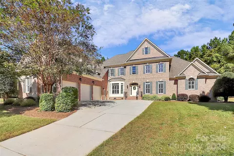2315 Highland Forest Dr, Waxhaw, NC 28173