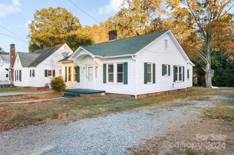 814 N Salisbury Ave, Spencer, NC 28159