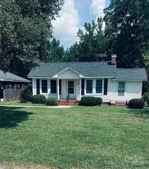 6947 Beecher Horton Rd, Heath Springs, SC 29058