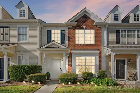 13237 Calloway Glen Dr, Charlotte, NC 28273