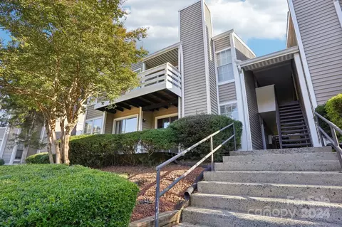 9623 Vinca Cir, Charlotte, NC 28213