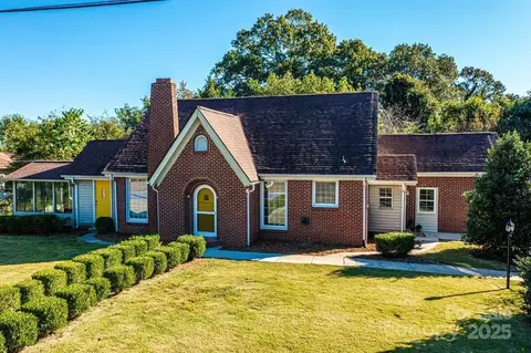 815 6th Sw Ave SW, Hickory, NC 28602