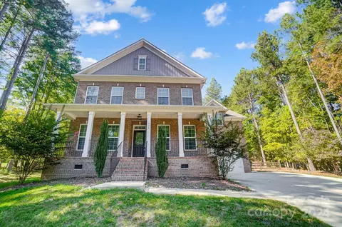 408 Stillwater Rd, Troutman, NC 28166