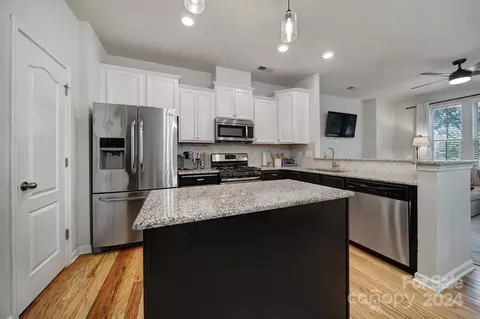 5020 Mockernut Ln, Fort Mill, SC 29707