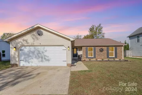 4206 Coopersdale Rd, Charlotte, NC 28273