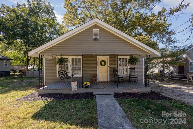 904 Skyland St, Kannapolis, NC 28083