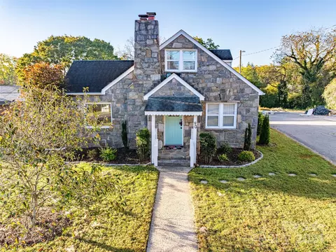 90 Pennsylvania Ave, Asheville, NC 28806