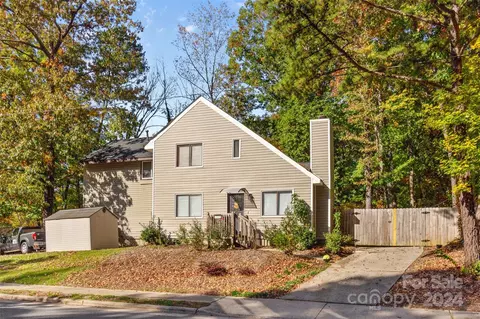 11224 E W T Harris Blvd, Charlotte, NC 28212