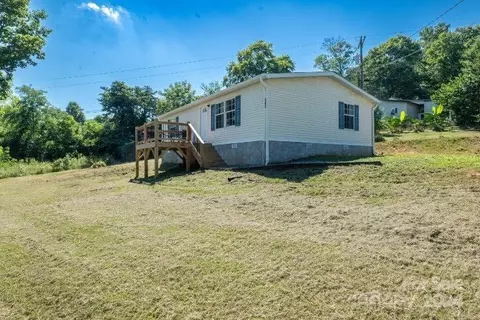 147 Owl Hollow Rd, Marion, NC 28752
