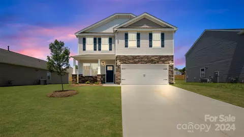 3861 Rosewood Dr, Mount Holly, NC 28120
