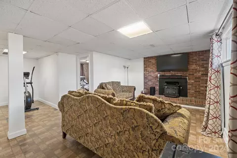 2741 Cedar St, Conover, NC 28613 photo 28