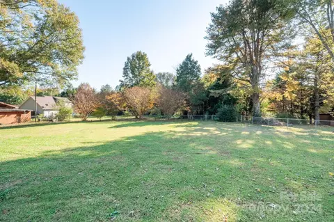 2741 Cedar St, Conover, NC 28613 photo 34