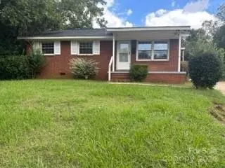 3215 Fowler Ct, Charlotte, NC 28216
