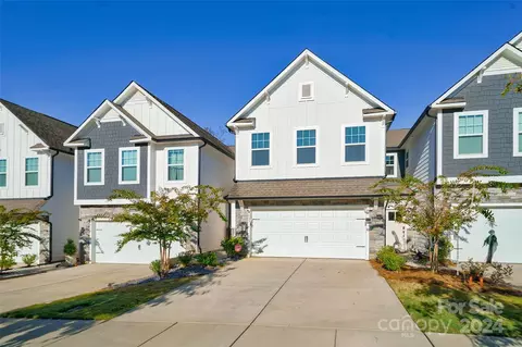 7033 Duncan Acres Dr, Belmont, NC 28012