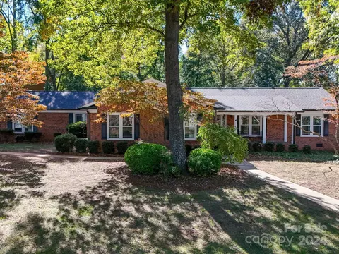 2219 Hearthstone Dr, Gastonia, NC 28056