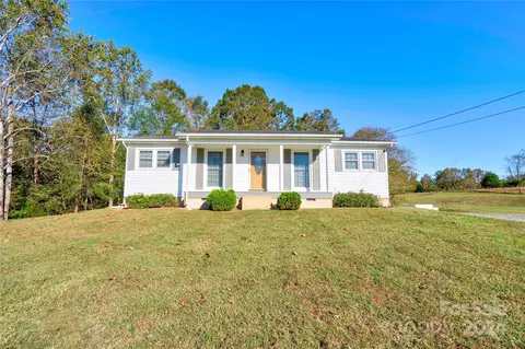 1204 Oak Grove Rd, Kings Mountain, NC 28086