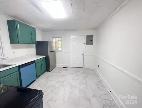 610 Godfrey St, Pageland, SC 29728 photo 5