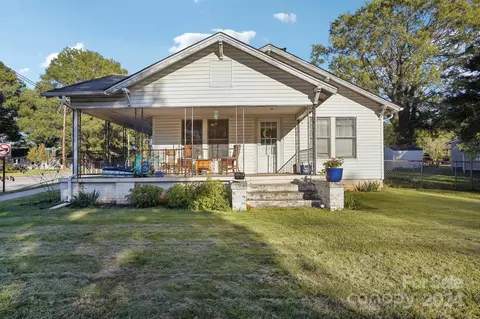 2061 N College Ave, Newton, NC 28658