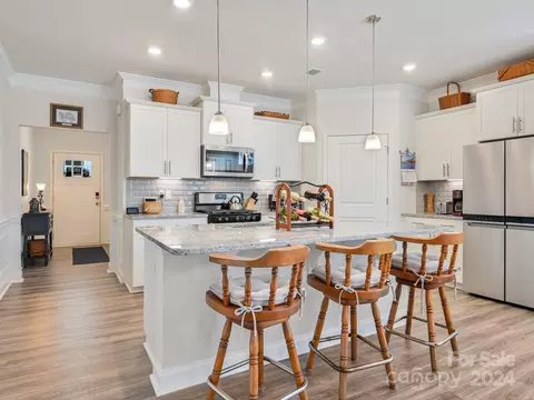 Kitchen - 771 Summerfield Pl, Flat Rock, NC 28731 photo 1 of 4