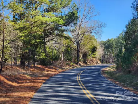 1342 Mcknight Rd, Smyrna, SC 29743