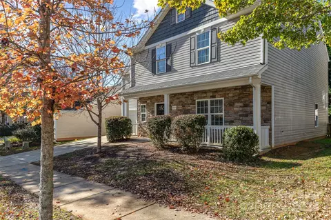 7019 Carrington Pointe Dr, Huntersville, NC 28078