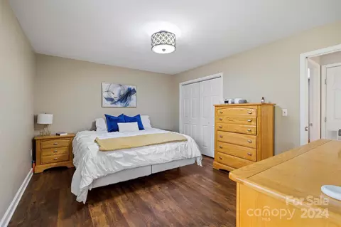 Bedroom - 2255 34th Avenue Ne Dr NE, Hickory, NC 28601 photo 2 of 6