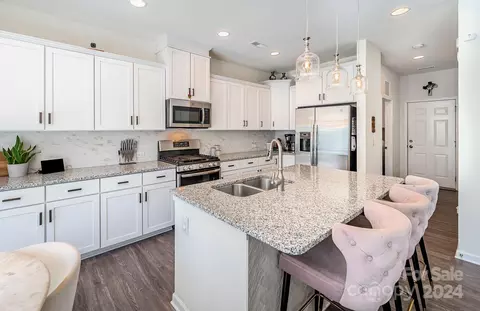 Kitchen - 641 Amber Meadows Way, Tega Cay, SC 29708 photo 2 of 3
