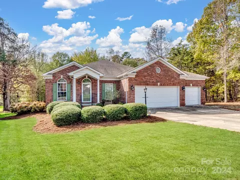 7509 Hogans Bluff Ln, Mint Hill, NC 28227