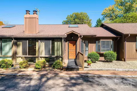 850 8th Ne B St NE #B, Hickory, NC 28601