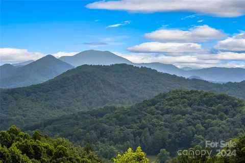 9999 Jubilee 301 Way #301, Waynesville, NC 28785