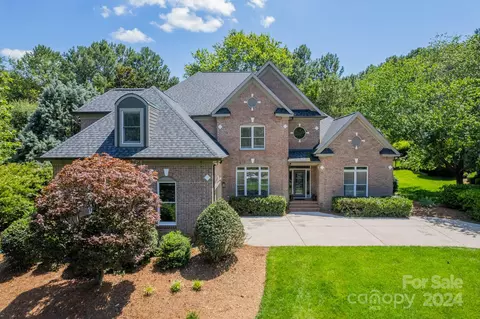 105 Coral Bells Ct, Mooresville, NC 28117