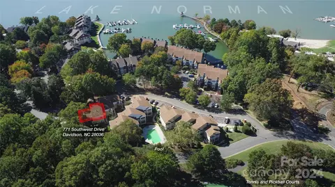 771 SW 22u Dr #22U, Davidson, NC 28036