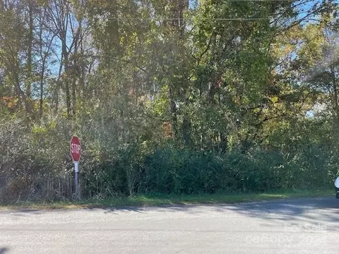 2 3rd Street #1,2,3, Marion, NC 28752