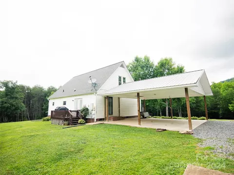 120 Iris Dr, Bostic, NC 28018 photo 4