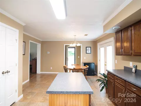 120 Iris Dr, Bostic, NC 28018 photo 12