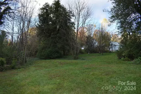 35 Maple St, Old Fort, NC 28762 photo 9