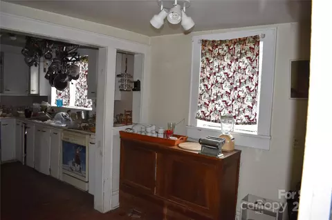 35 Maple St, Old Fort, NC 28762 photo 12