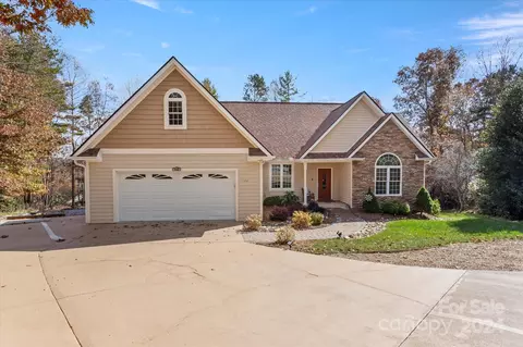 722 Chestnut 16 Trl #16, Hendersonville, NC 28792