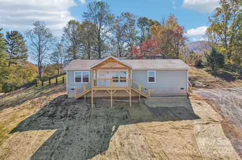 921 Hutch Mountain Rd, Fletcher, NC 28732
