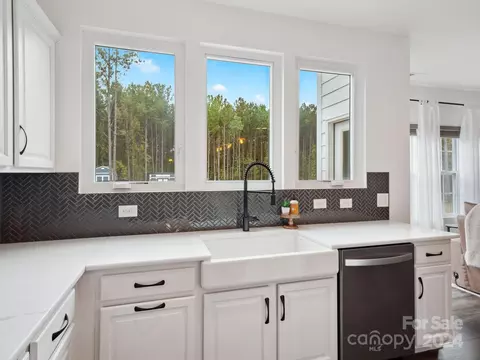 7428 Hancock Rd, Lancaster, SC 29720 photo 2