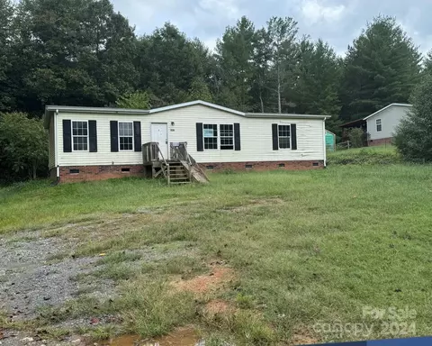 2968 Dalton Dr, Morganton, NC 28655