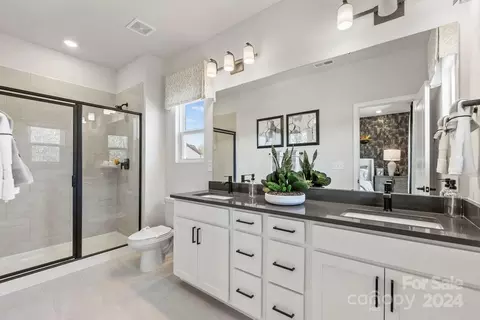 1631 Blanche St, Charlotte, NC 28262