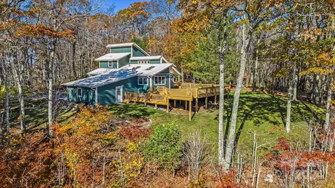 82 Painted Ridge Ln, Mars Hill, NC 28754