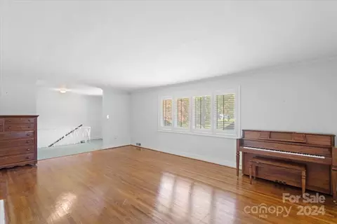 706 Crescent Dr, Lancaster, SC 29720 photo 5