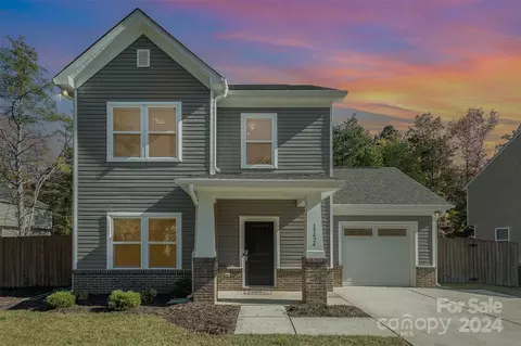 13424 Main Dr, Charlotte, NC 28262