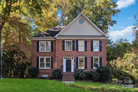 2410 Sharon Rd, Charlotte, NC 28211