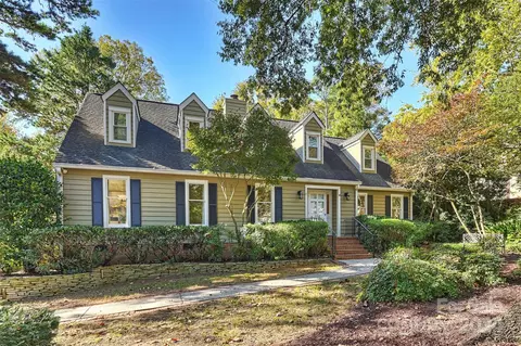 240 Medearis Dr, Charlotte, NC 28211