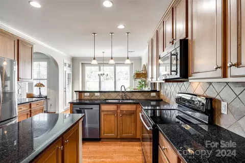 Kitchen - 588 Pine Links Dr, Tega Cay, SC 29708 photo 2 of 5