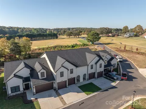 108 Shields Dr, Lincolnton, NC 28092